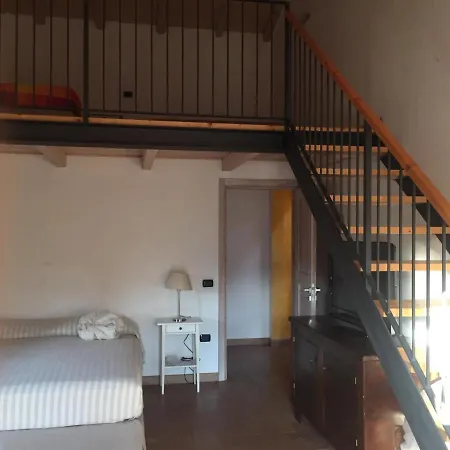 农家乐 Agriturismo Santa Laura *