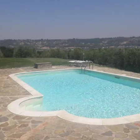 Agriturismo Santa Laura 农家乐 罗通代拉